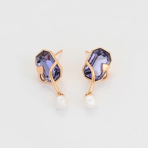Серьги с кристаллами Swarovski Подводный мир 40160 размер 32х12 мм цвет фиолетовый вес 8.3 г позолота 18К 40160Кфіо фото